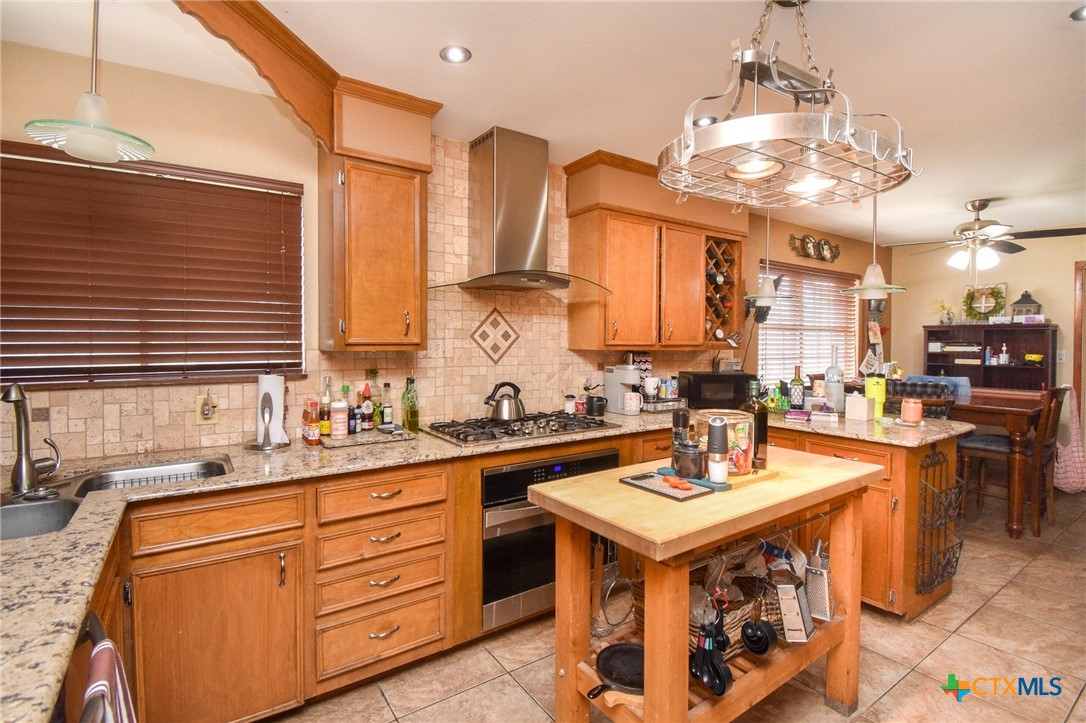 103 Rhodes Road Victoria, TX 77904 - Photo 15 of 45