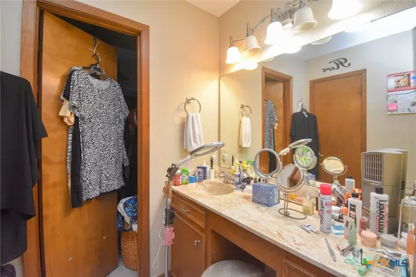 $249,500 | 103 Rhodes Road, Victoria, TX 77904
