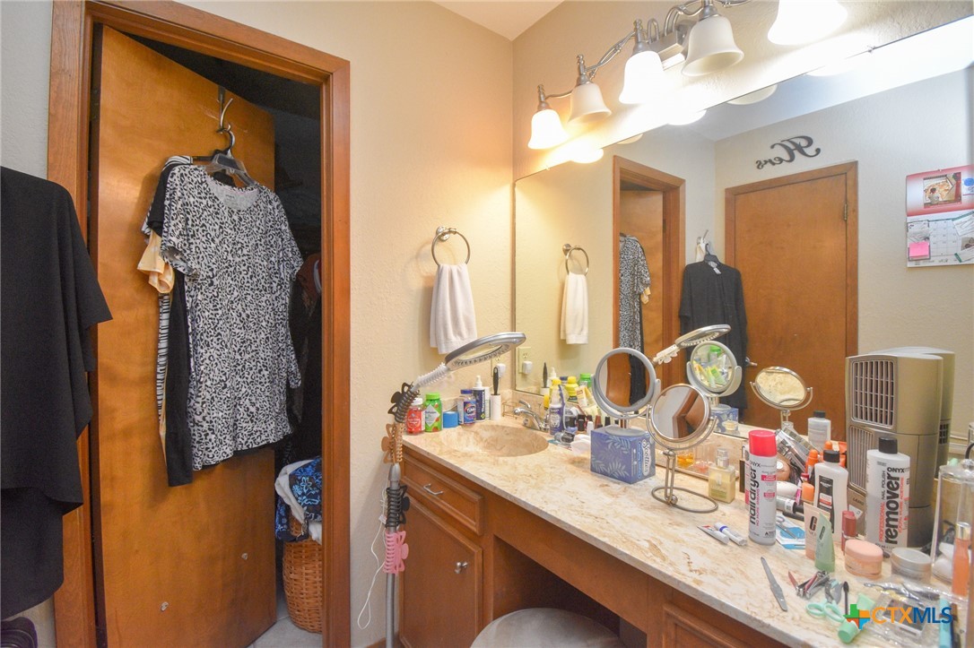 103 Rhodes Road Victoria, TX 77904 - Photo 20 of 45