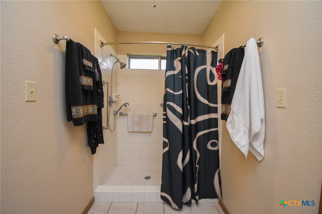 103 Rhodes Road Victoria, TX 77904 - Photo 23 of 45