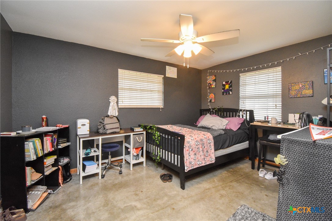 103 Rhodes Road Victoria, TX 77904 - Photo 25 of 45