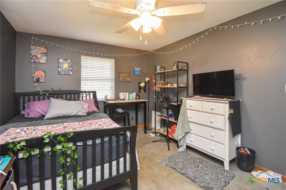 103 Rhodes Road Victoria, TX 77904 - Photo 27 of 45