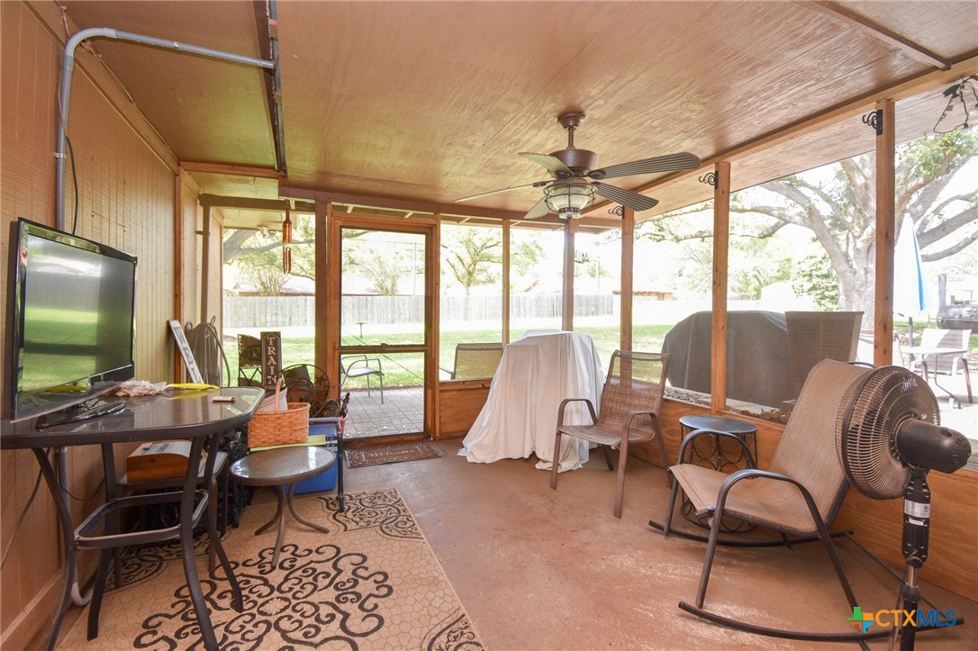 103 Rhodes Road Victoria, TX 77904 - Photo 33 of 45