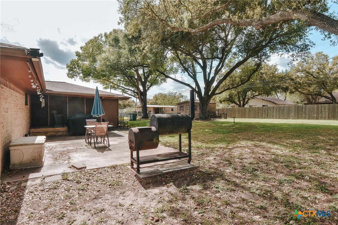 103 Rhodes Road Victoria, TX 77904 - Photo 37 of 45