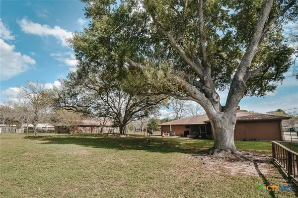 $249,500 | 103 Rhodes Road, Victoria, TX 77904