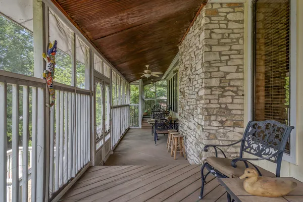 $749,000 | 618 Palmetto Drive, Livingston, TX 77351