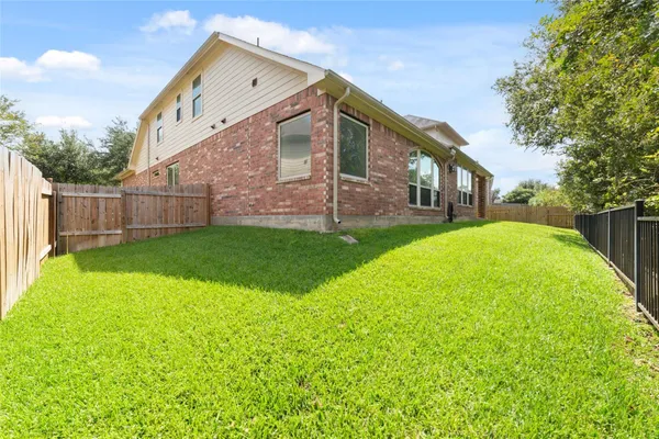 $499,900 | 2408 Ellis Park Lane, Conroe, TX 77304