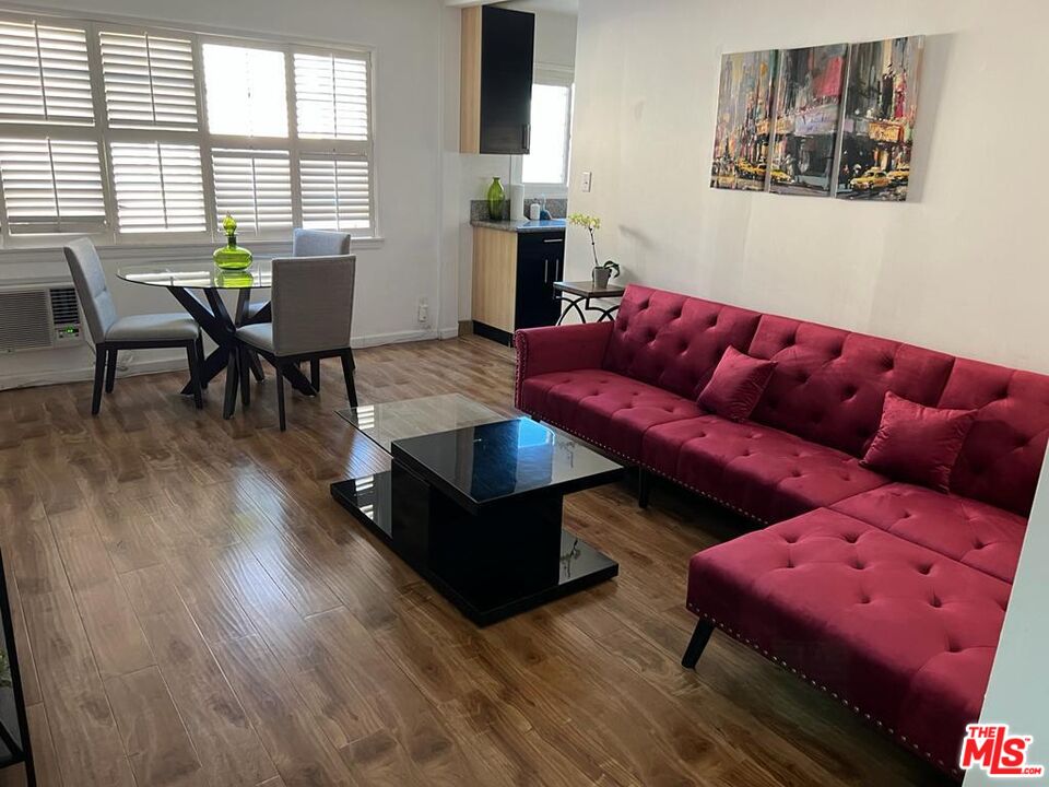 139 South Rexford Dr Unit 1  