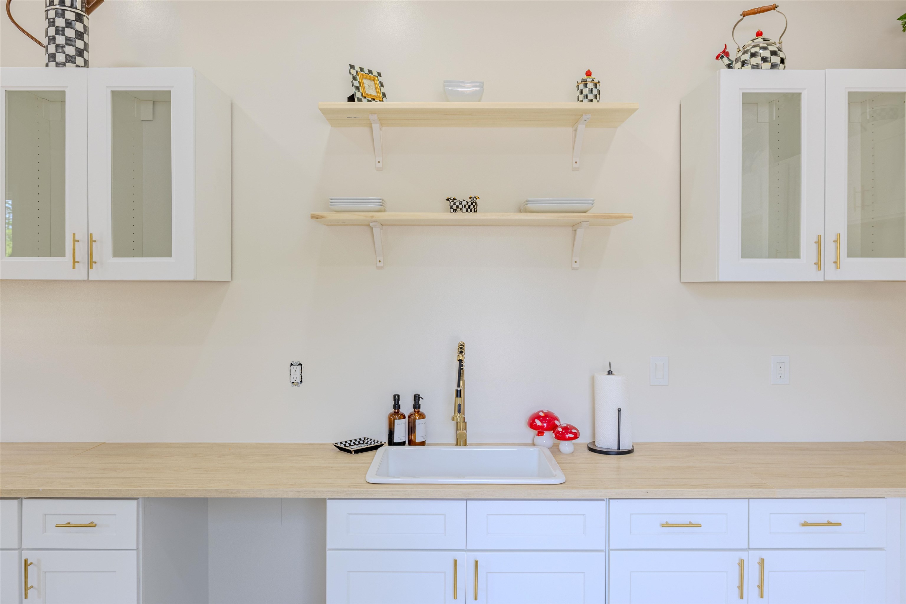 1069 Shaw Place Memphis, TN 38126 - Photo 10 of 23 a kitchen with a sink cabinets and appliances