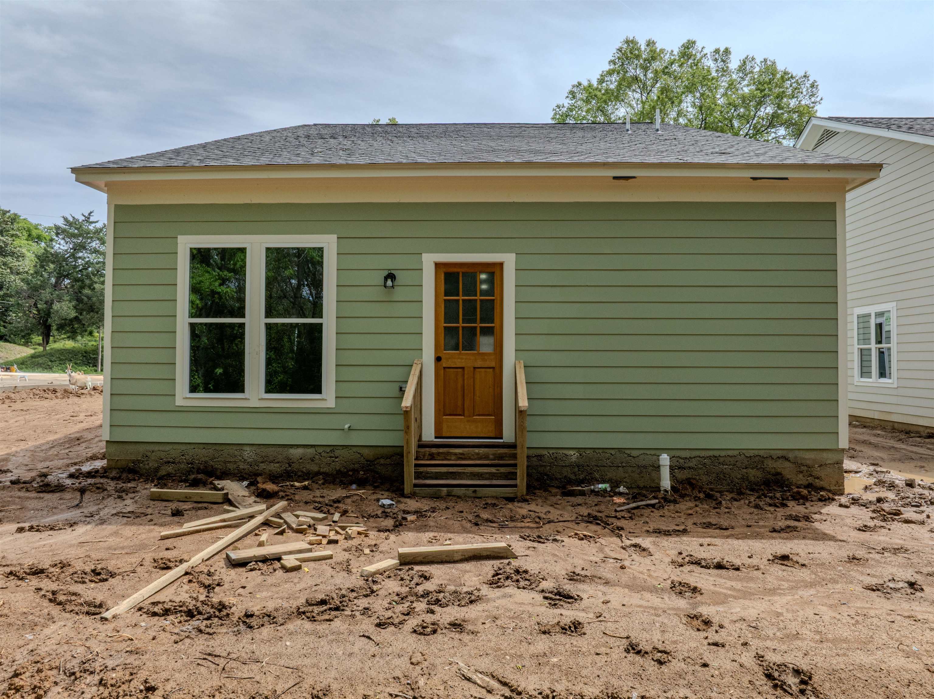 1069 Shaw Place Memphis, TN 38126 - Photo 20 of 23 a front view of a house