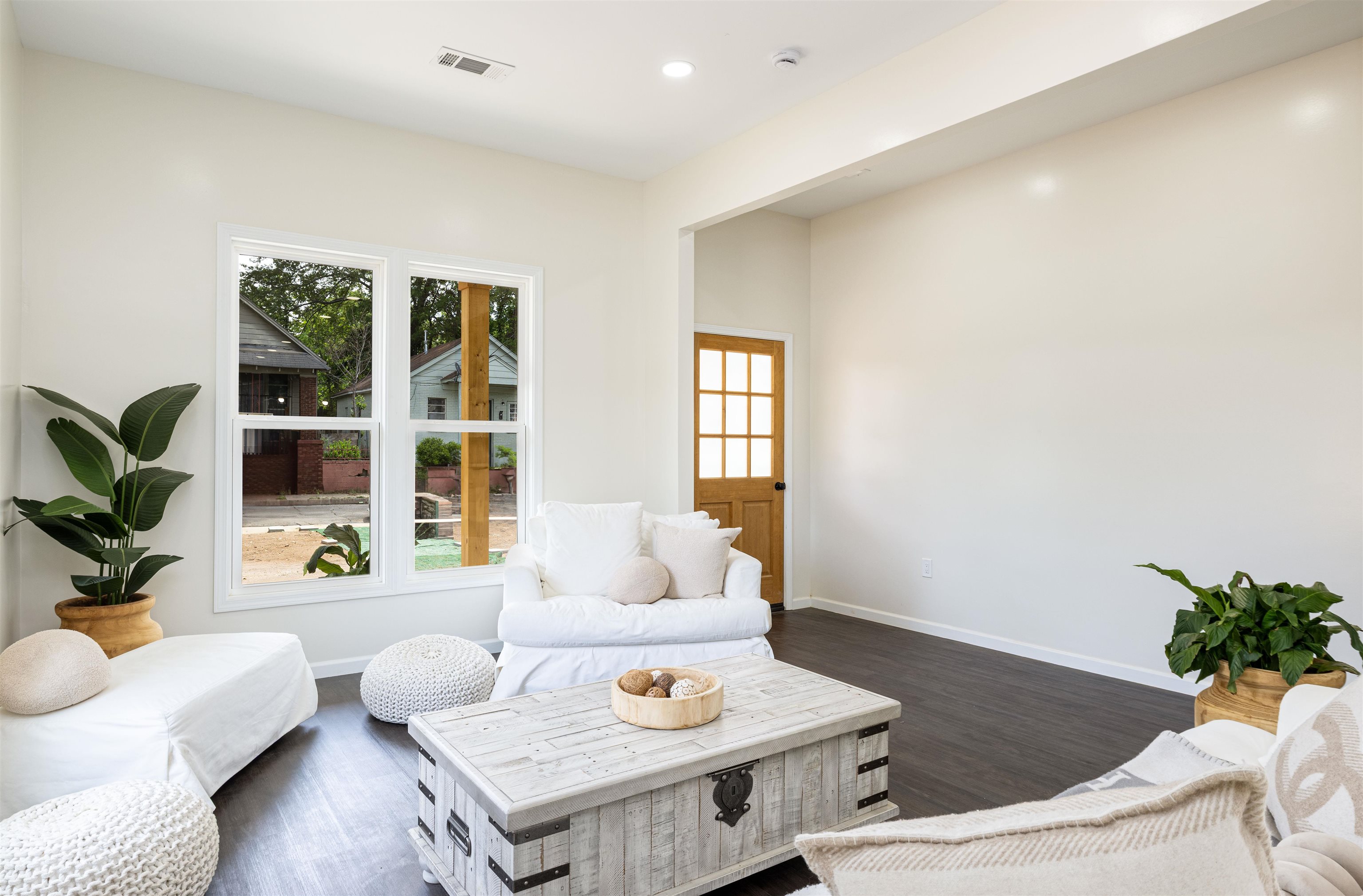 1069 Shaw Place Memphis, TN 38126 - Photo 5 of 23 a living room with furniture and window with wooden floor
