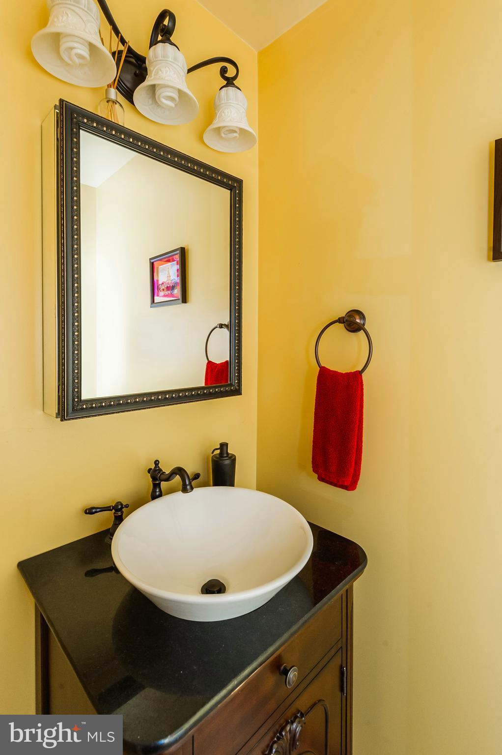 5809 Humblebee Road Columbia, MD 21045 - Photo 13 of 29 Main Floor Powder Room