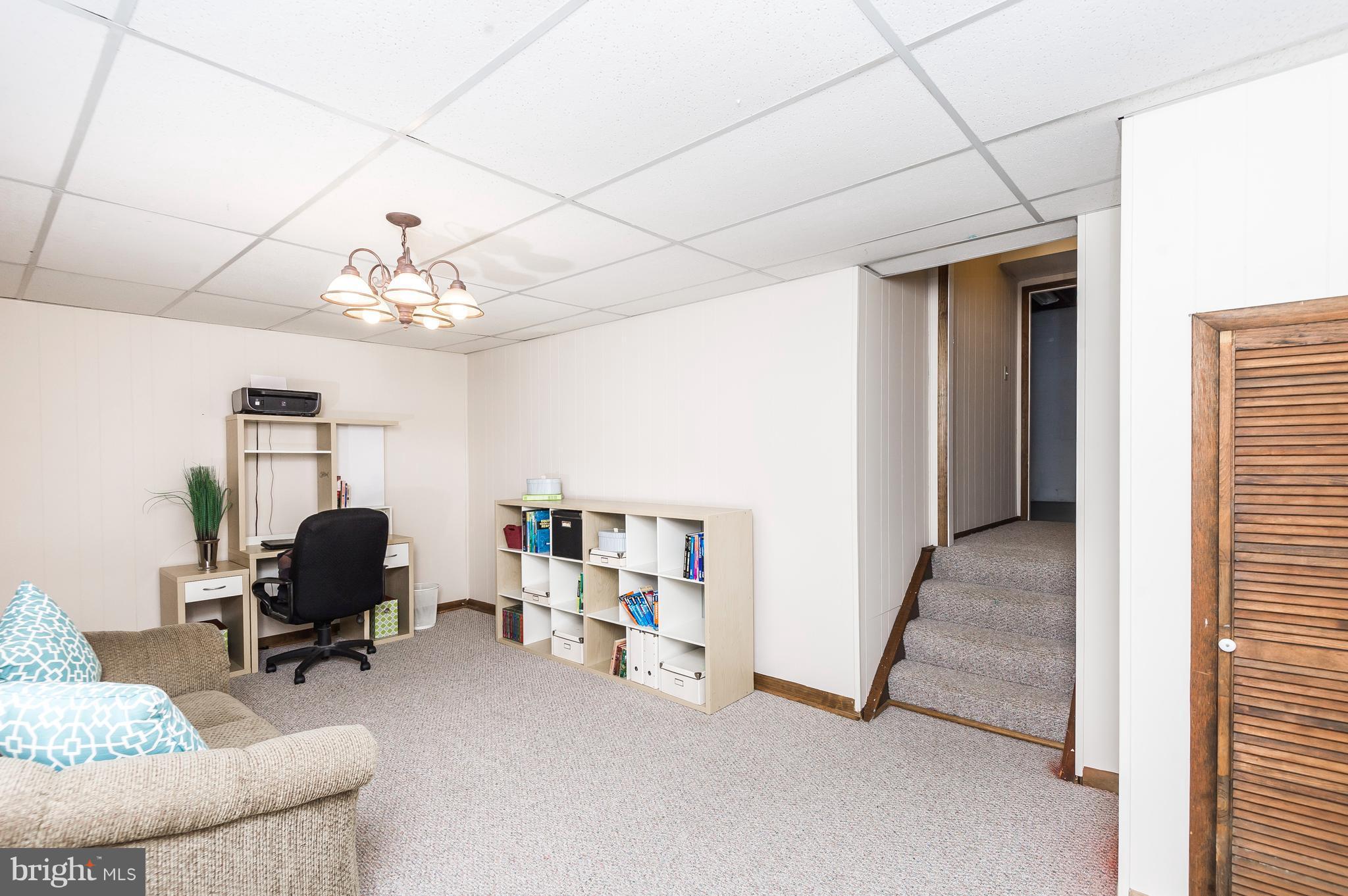 5809 Humblebee Road Columbia, MD 21045 - Photo 25 of 29 Family Room