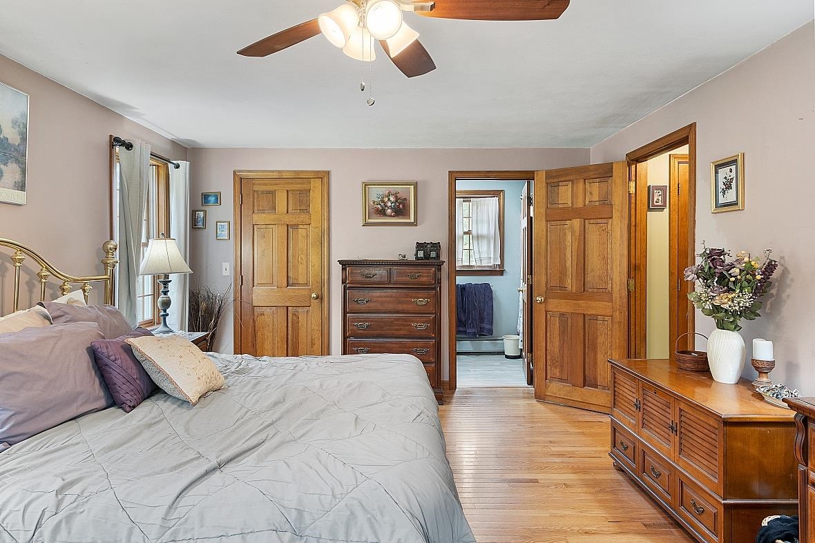 29 Exeter Road Kingston, NH 03848 - Photo 23 of 40
