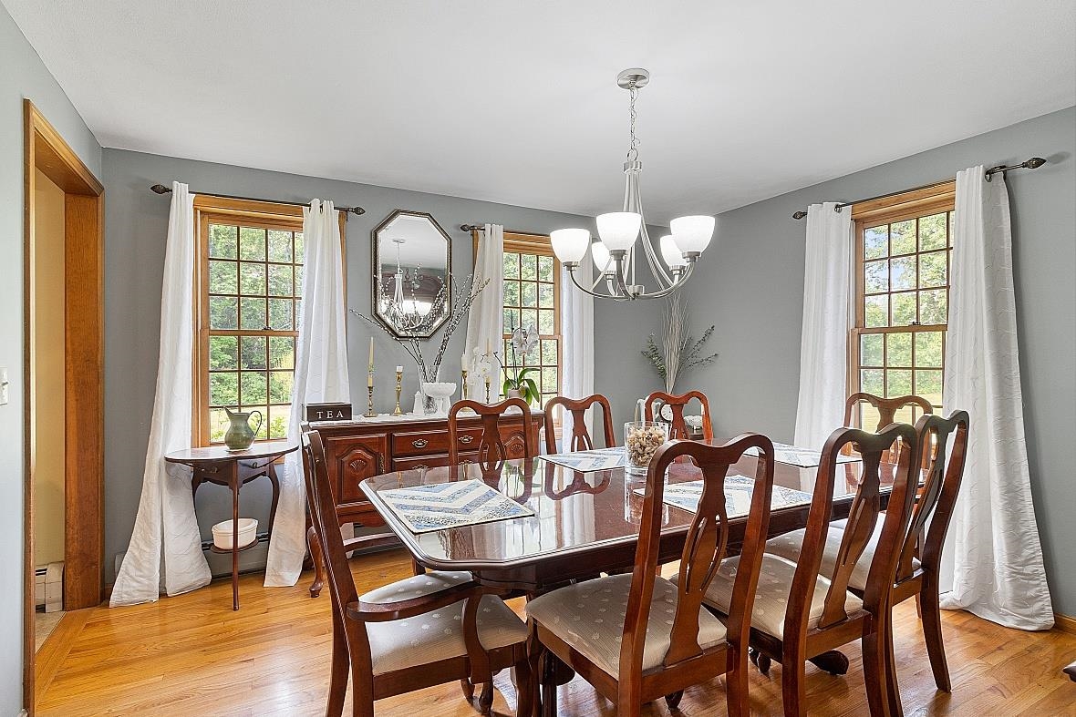 29 Exeter Road Kingston, NH 03848 - Photo 5 of 40