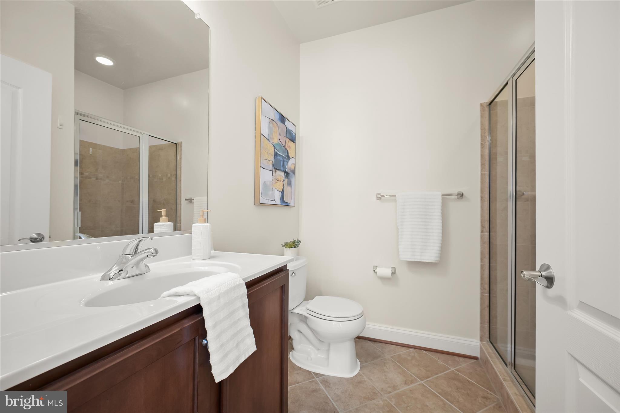 11203 Chase Street, Unit 61 Fulton, MD 20759 - Photo 7 of 33 1st Level Full Bathroom