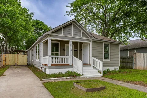 $266,000 | 818 East Woodin Boulevard, Dallas, TX 75216