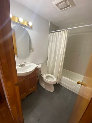 $2,600 | 189 Ferry Street, Unit 1, Malden, MA 02148