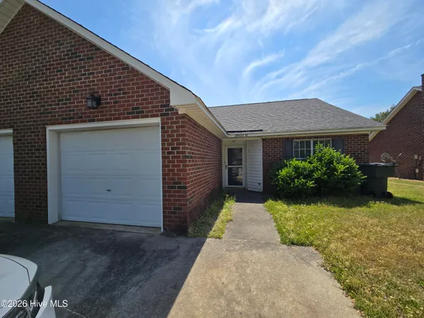 $1,100 | 2603 Richard Drive, Unit B, Greenville, NC 27834