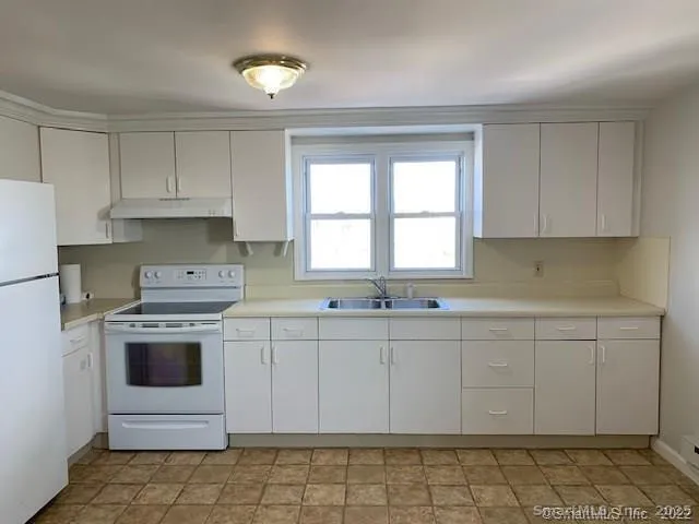 $1,800 | 39 Seaview Avenue, Unit 3, Norwalk, CT 06855