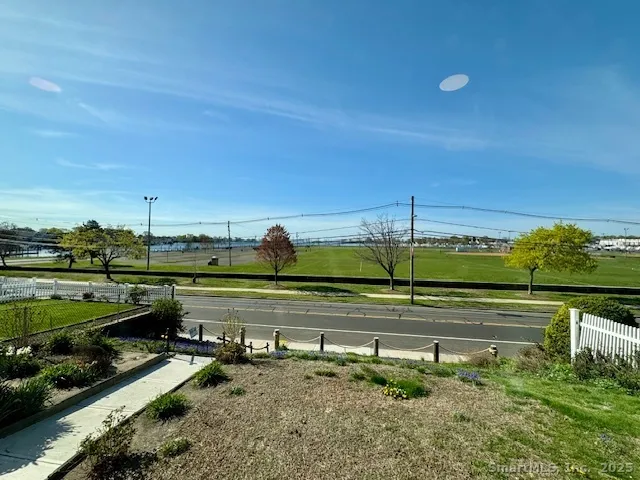 $1,800 | 39 Seaview Avenue, Unit 3, Norwalk, CT 06855