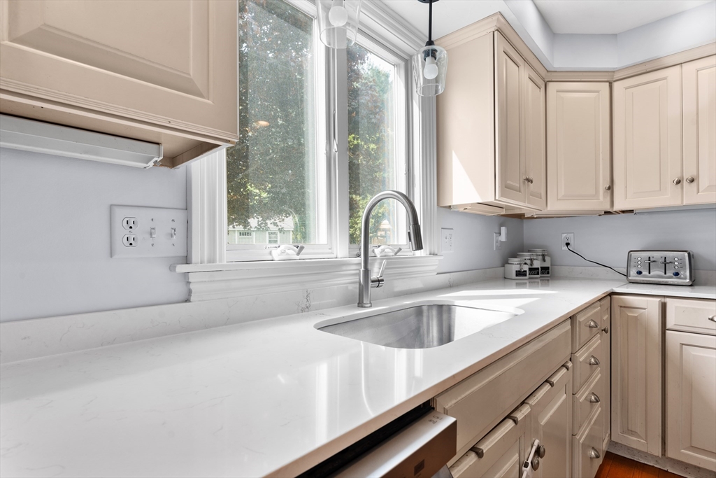 26 Dodge Road Sutton, MA 01590 - Photo 9 of 41