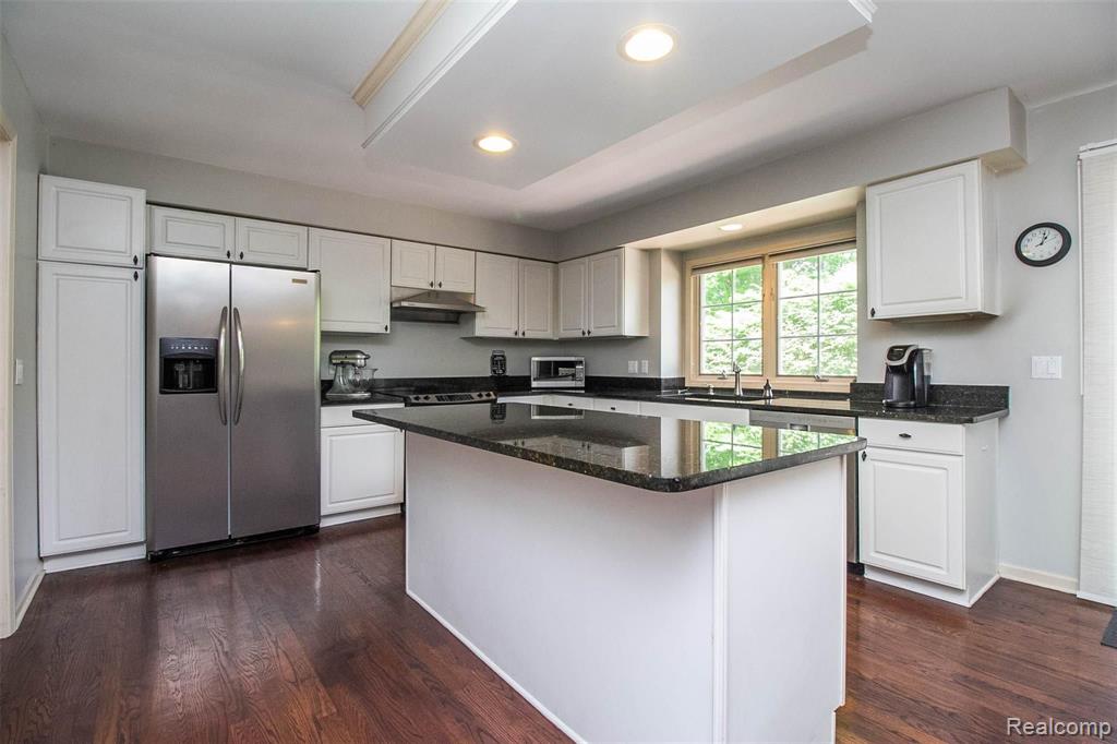 810 Loggers Circle Rochester, MI 48307 - Photo 22 of 73 Gallery Image 22