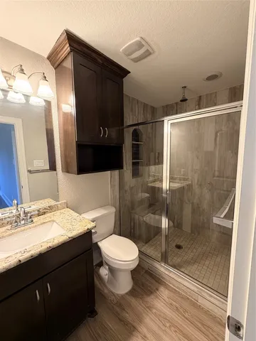 $2,300 | 2005 Pasadena Boulevard, Pasadena, TX 77502