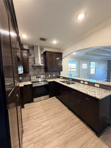 $2,300 | 2005 Pasadena Boulevard, Pasadena, TX 77502