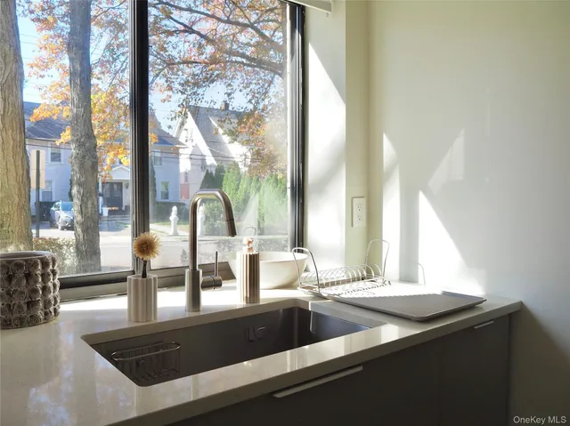 $595,000 | 24 Carhart Avenue, Unit 207A, White Plains, NY 10605