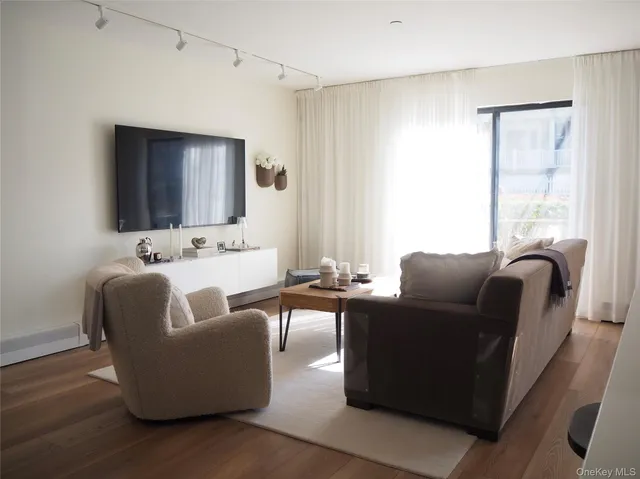 $595,000 | 24 Carhart Avenue, Unit 207A, White Plains, NY 10605