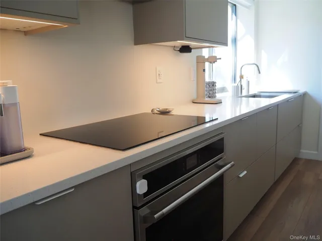 $595,000 | 24 Carhart Avenue, Unit 207A, White Plains, NY 10605