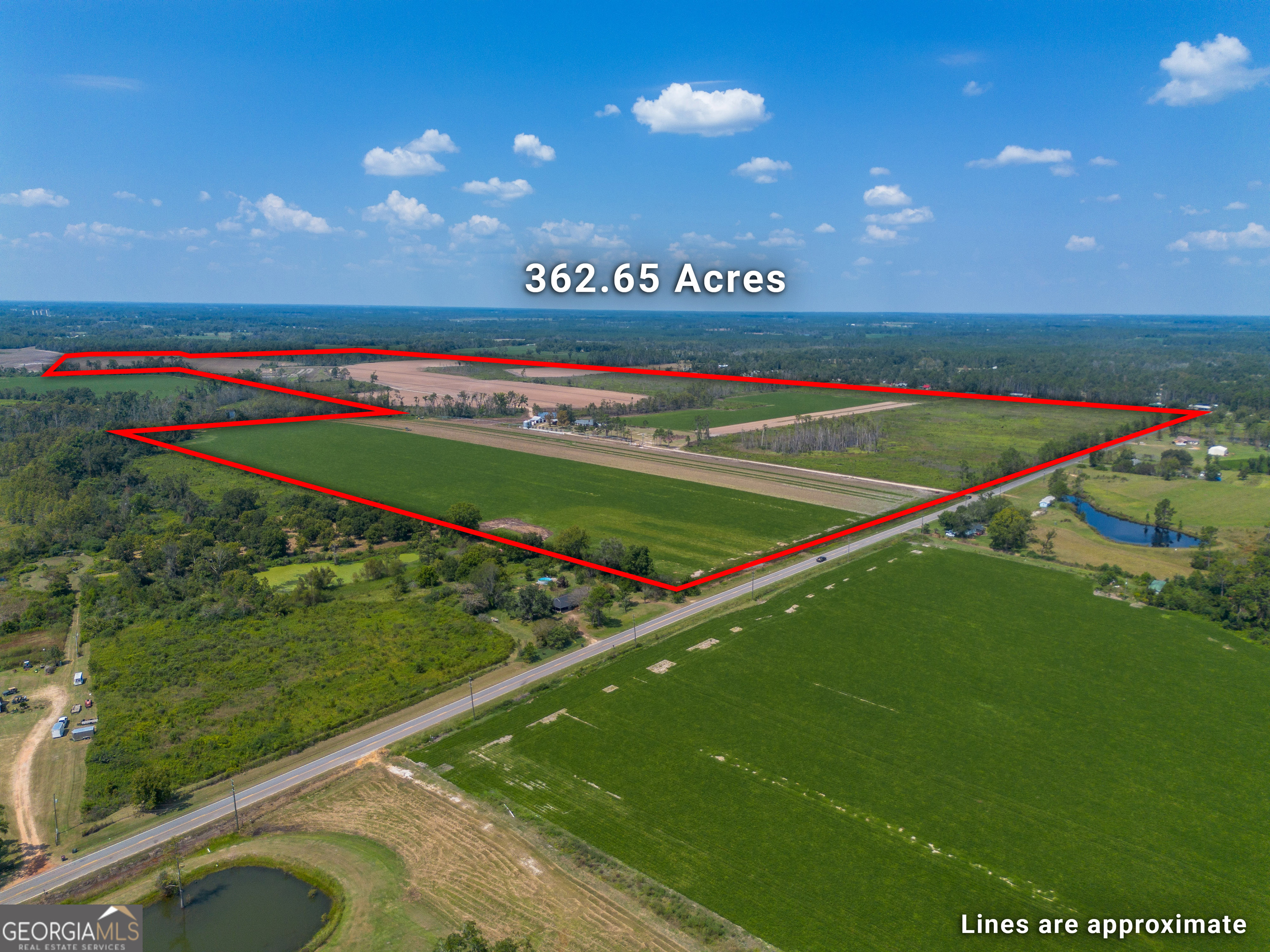 1671 Warren Carter Road Douglas, GA 31533 - Photo 2 of 57 a view of an outdoor space and a yard