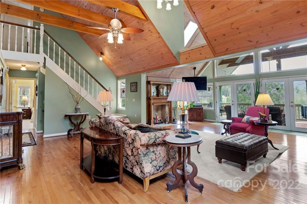 159 Perks Road Franklin, NC 28734 - Photo 11 of 34 Gallery Image 11