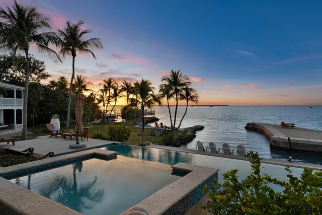 $25,000,000 | 82768 Overseas Highway, Islamorada, FL 33036