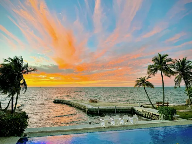 $25,000,000 | 82768 Overseas Highway, Islamorada, FL 33036