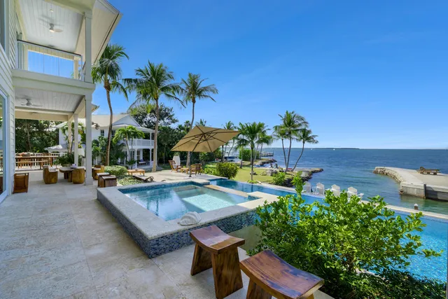 $25,000,000 | 82768 Overseas Highway, Islamorada, FL 33036