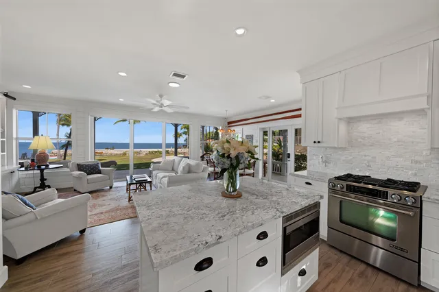 $25,000,000 | 82768 Overseas Highway, Islamorada, FL 33036