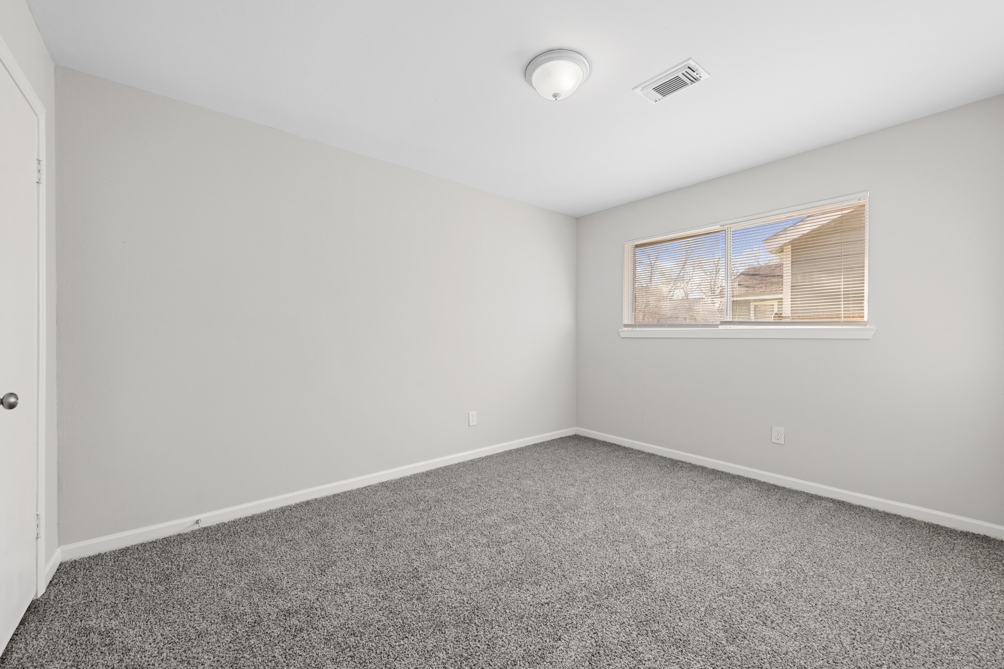 11218 Rebel Road Houston, TX 77016 - Photo 8 of 13