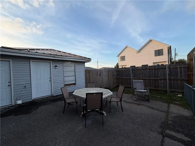 $1,000 | 115 West Esplanade Avenue, Unit 7, Metairie, LA 70005