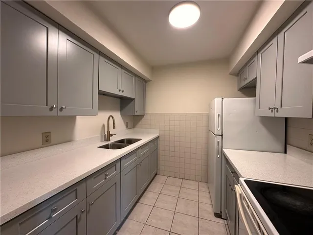 $1,000 | 115 West Esplanade Avenue, Unit 7, Metairie, LA 70005
