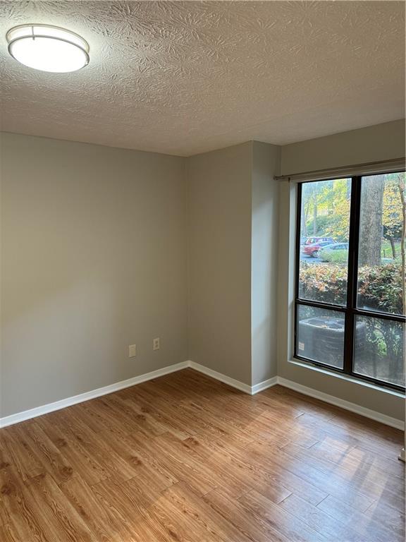 1413 Tuxworth Circle Decatur, GA 30033 - Photo 6 of 16