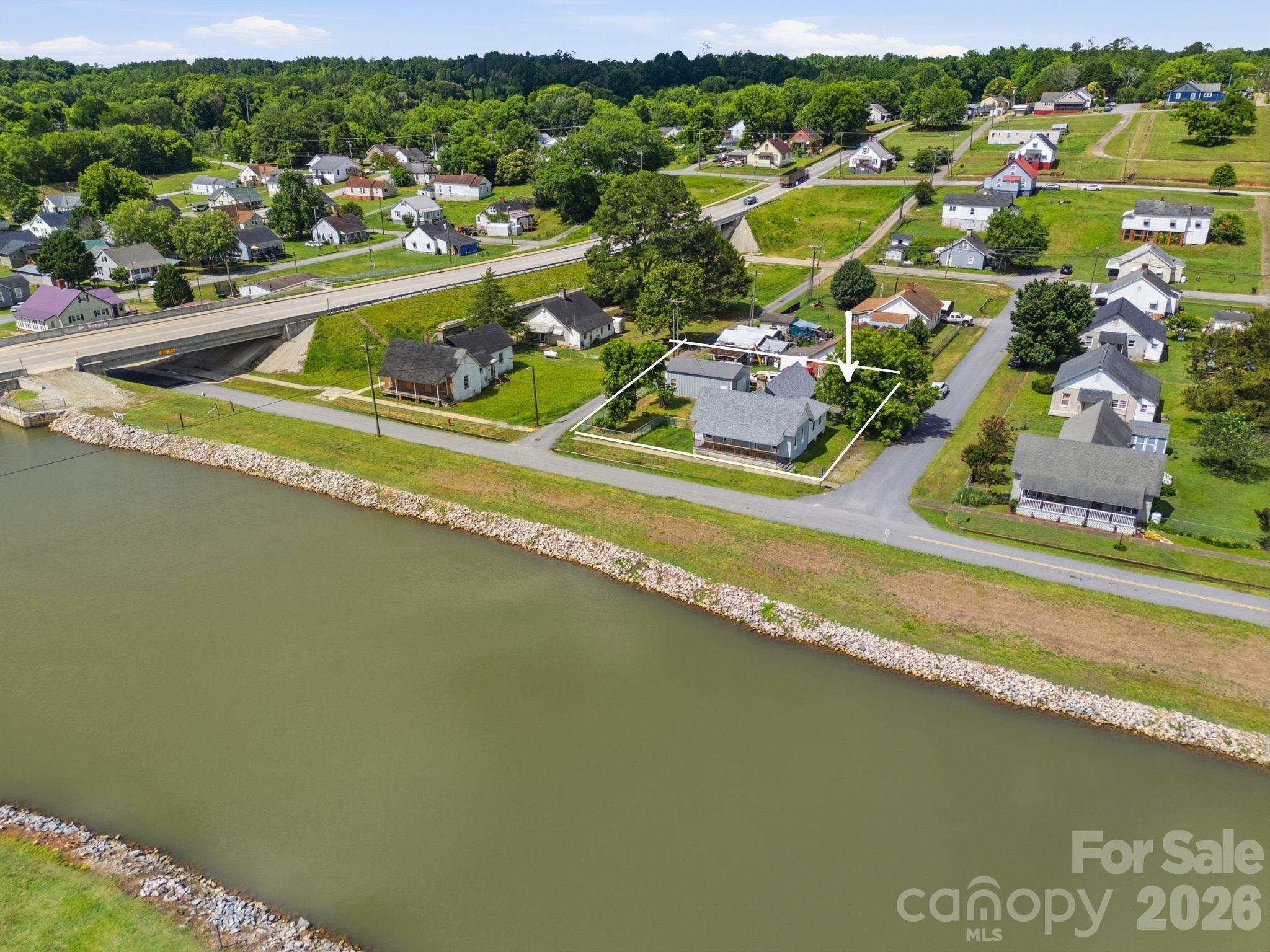 802 Canal Road Lockhart, SC 29379 - Photo 1 of 31