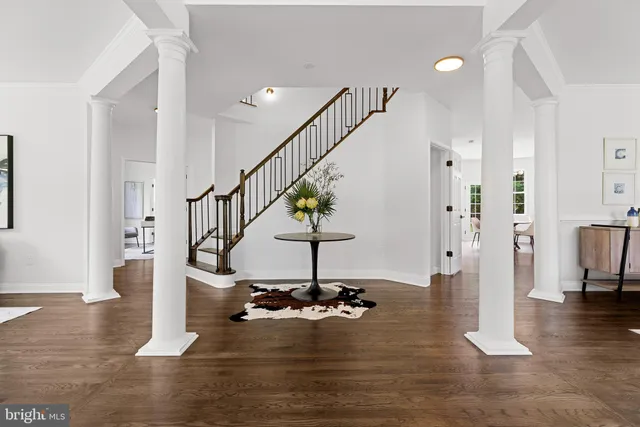 a view of a storage & utility room with washer and dryer