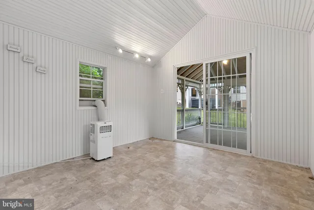 $1,175,000 | 5204 Muirfield Drive, Ijamsville, MD 21754