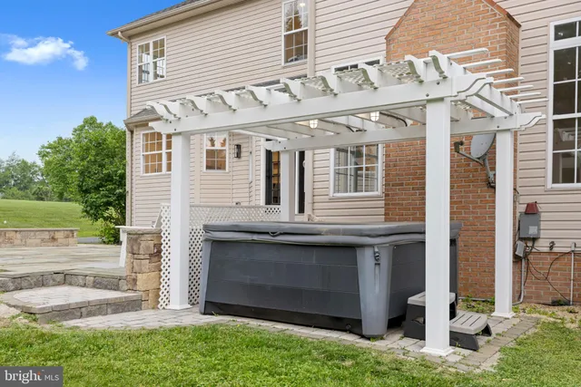 $1,175,000 | 5204 Muirfield Drive, Ijamsville, MD 21754