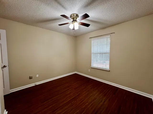 $2,200 | 8653 Oak Forest Trail, Tallahassee, FL 32312