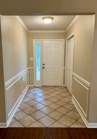 $2,200 | 8653 Oak Forest Trail, Tallahassee, FL 32312