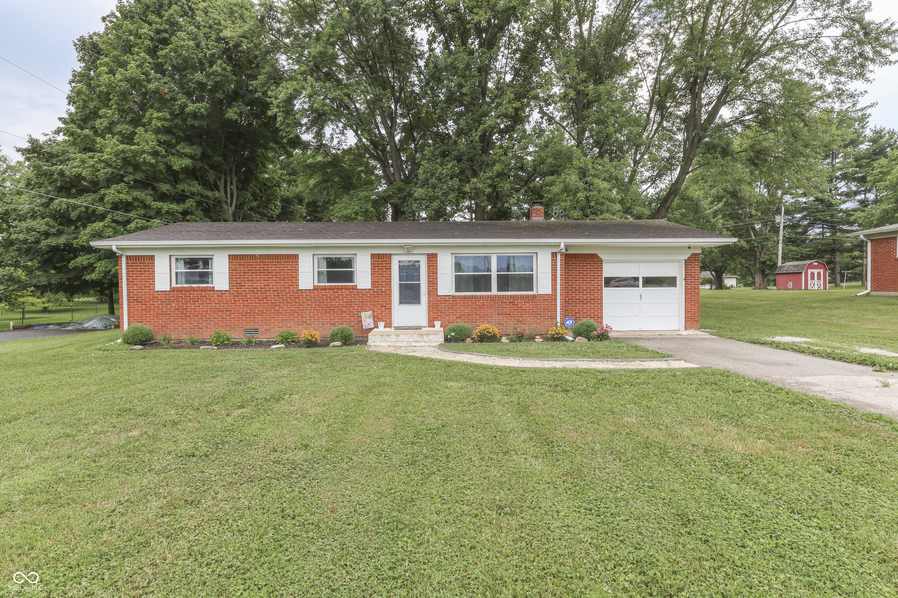 8025 West Sycamore Road Fairland, IN 46126 - Photo 1 of 39 Gallery Image 1