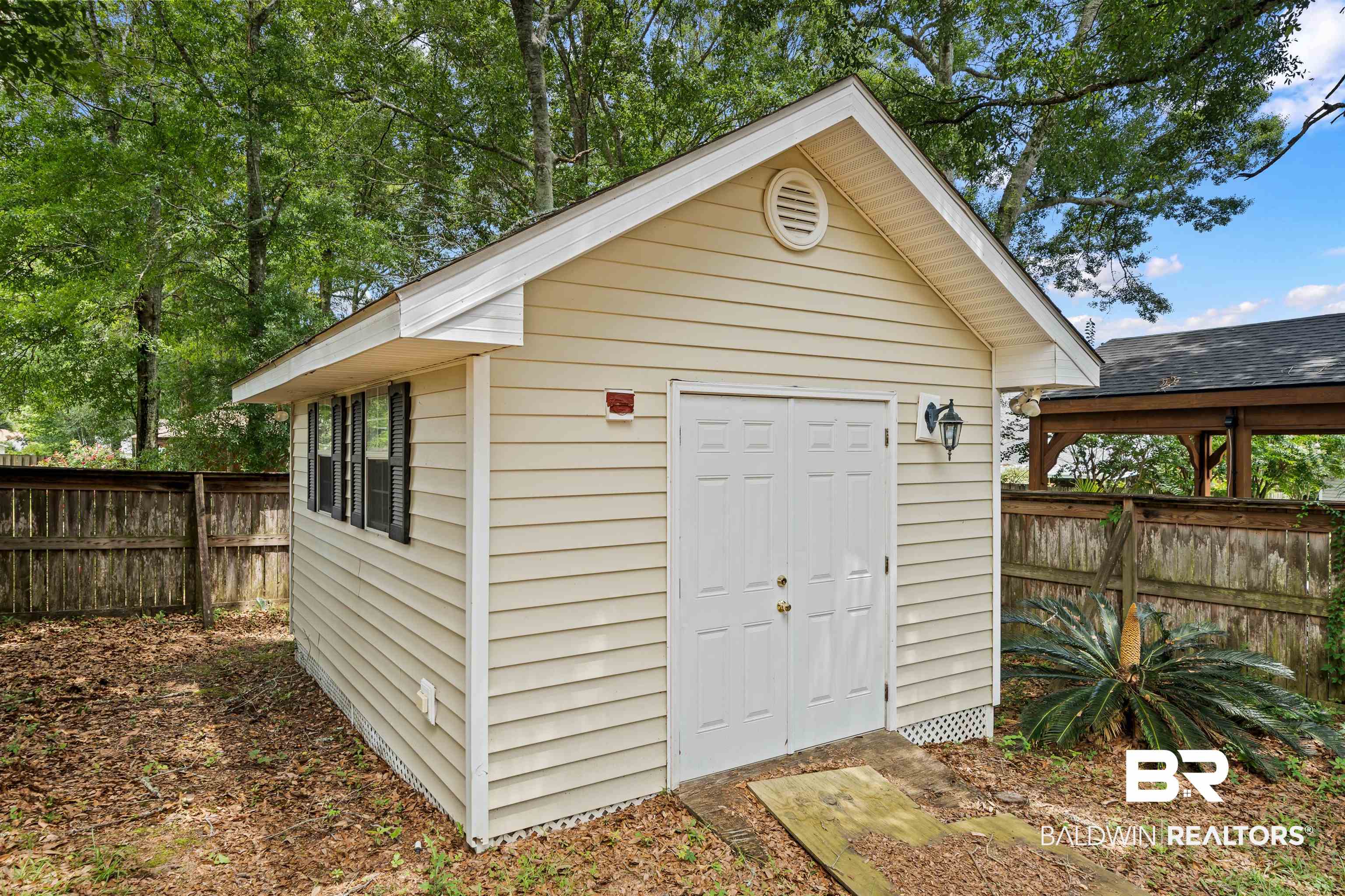 16362 Hamlet Lane Foley, AL 36535 - Photo 36 of 46 Storage building